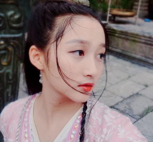 大话娱乐吃瓜美少女